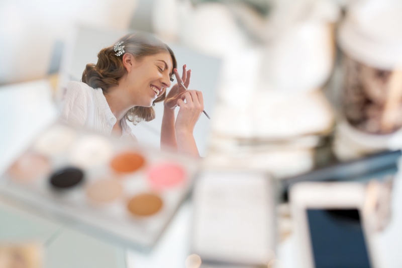 Capturing the girls morning preparations.