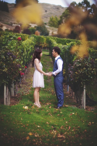 Shirleen & Hedi's engagement shoot, Stoneridge Estate, Lake Hayes, NZ