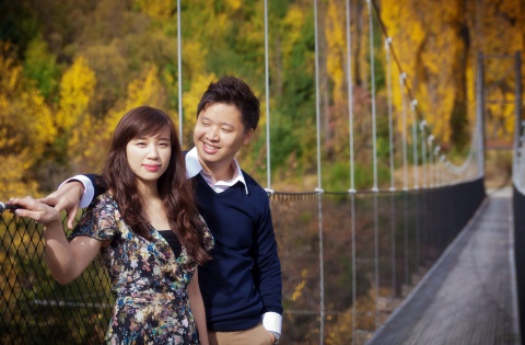 Shirleen & Hedi's engagement shoot, Swing bridge Arrow Junction, Central Otago, NZ